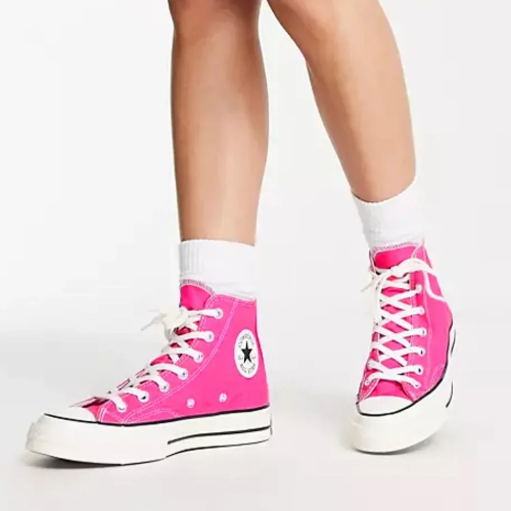 Converse bright pink